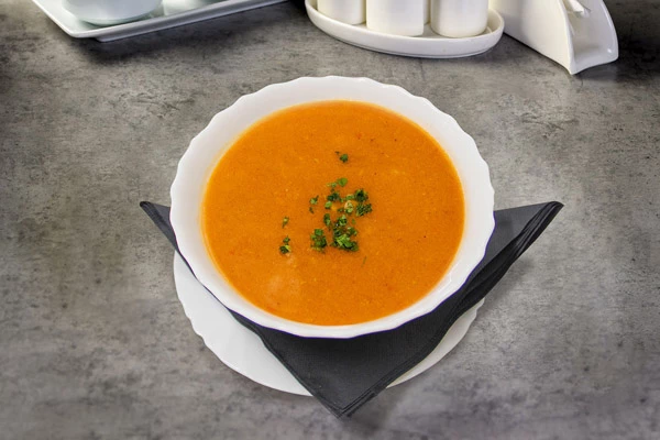 VINSKI GULAŠ SA SVINJETINOM